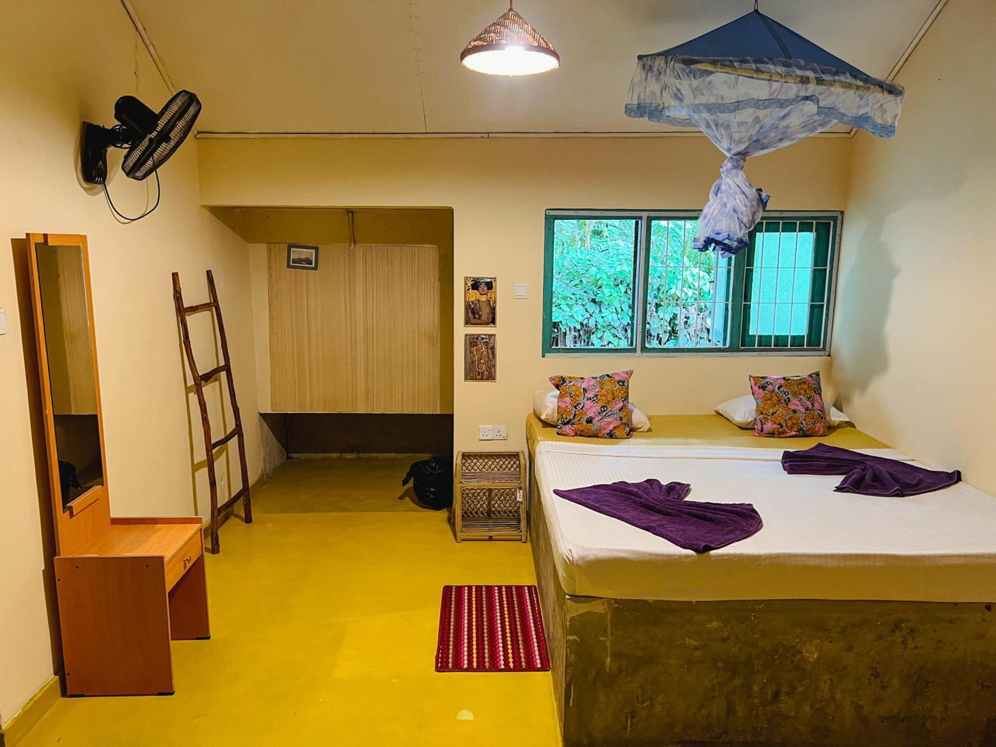 Lazy Monkey Surfhostel - Sri Lanka Dikwella Εξωτερικό φωτογραφία